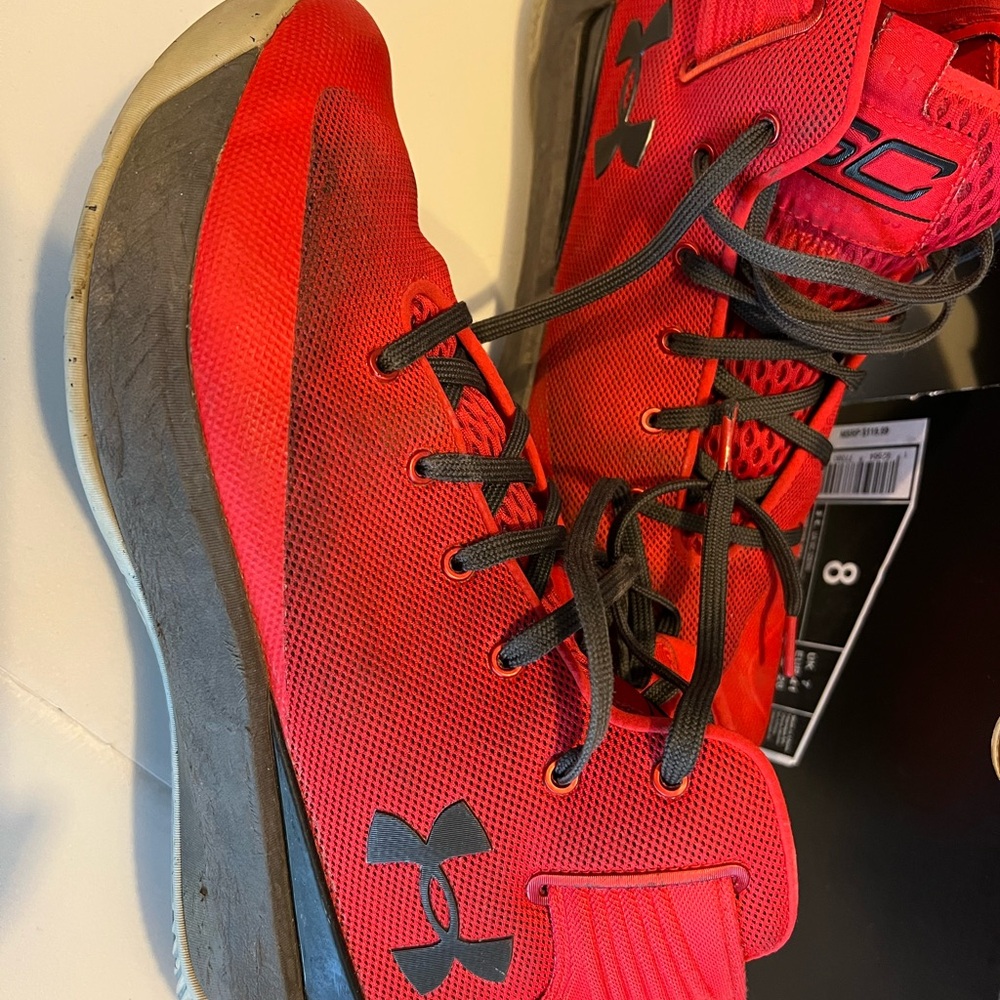 Under Armour UA SC 3ZER0 Red Sneakers